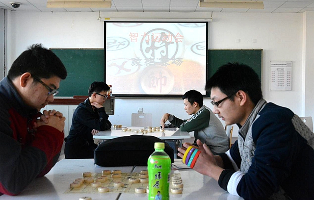 老哥俱乐部-老哥必备的交流社区