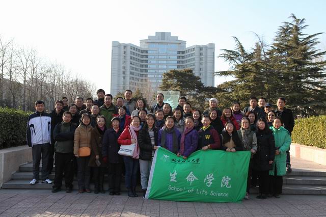 老哥俱乐部-老哥必备的交流社区