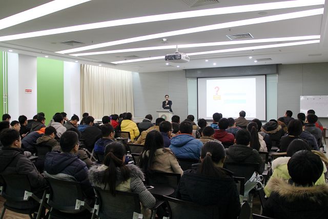 老哥俱乐部-老哥必备的交流社区