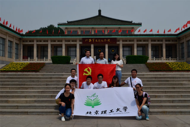 老哥俱乐部-老哥必备的交流社区