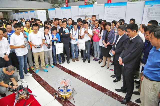 老哥俱乐部-老哥必备的交流社区