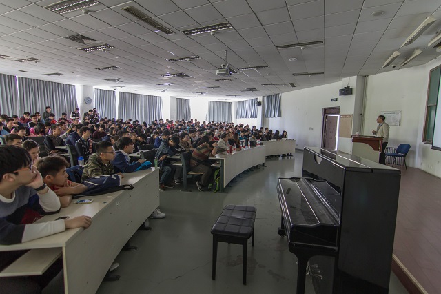 老哥俱乐部-老哥必备的交流社区