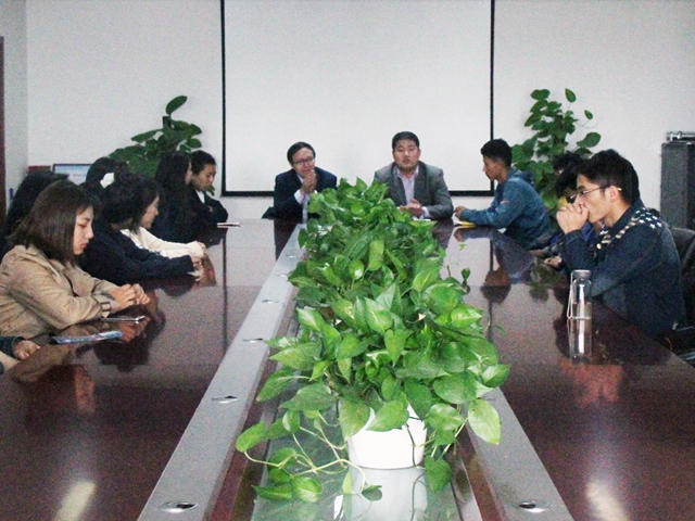 老哥俱乐部-老哥必备的交流社区