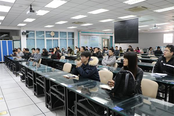 老哥俱乐部-老哥必备的交流社区