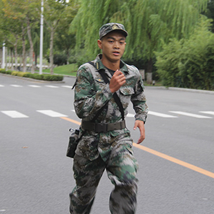 老哥俱乐部-老哥必备的交流社区