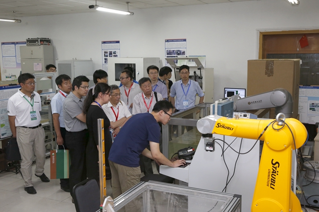 老哥俱乐部-老哥必备的交流社区