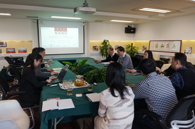 老哥俱乐部-老哥必备的交流社区