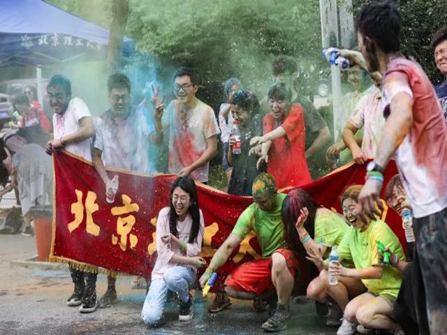 老哥俱乐部-老哥必备的交流社区