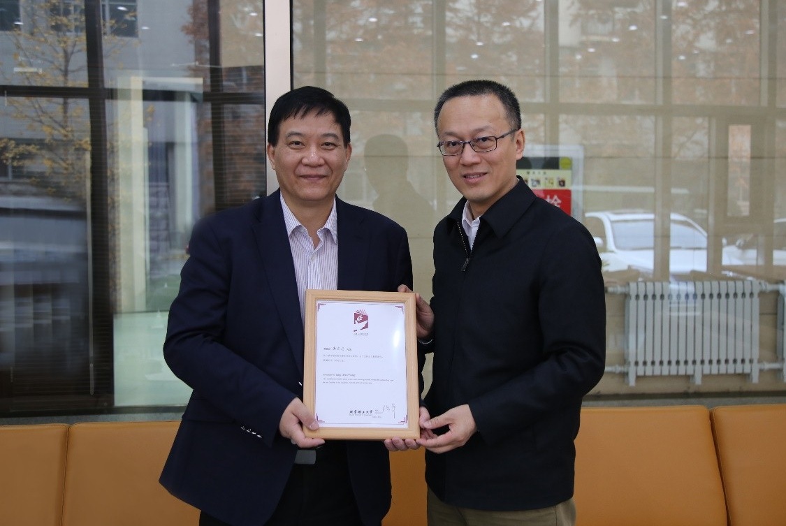 老哥俱乐部-老哥必备的交流社区