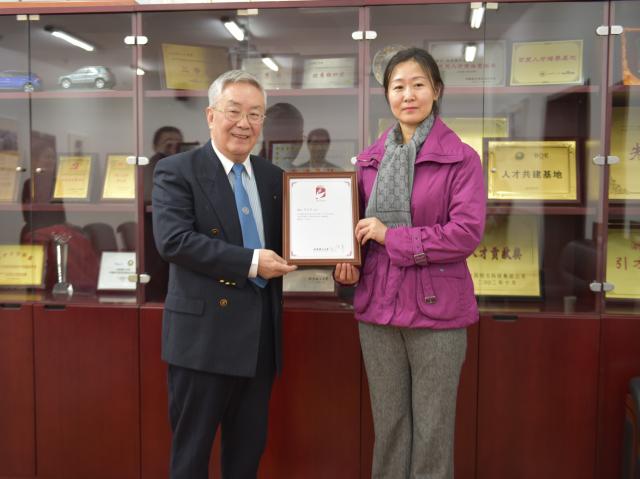 老哥俱乐部-老哥必备的交流社区