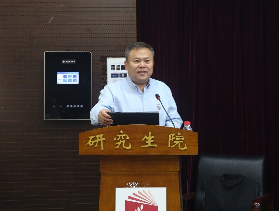 老哥俱乐部-老哥必备的交流社区