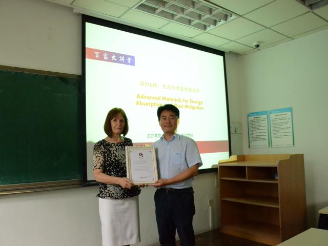 老哥俱乐部-老哥必备的交流社区