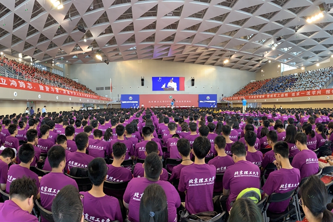 老哥俱乐部-老哥必备的交流社区