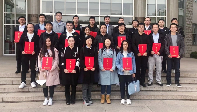 老哥俱乐部-老哥必备的交流社区