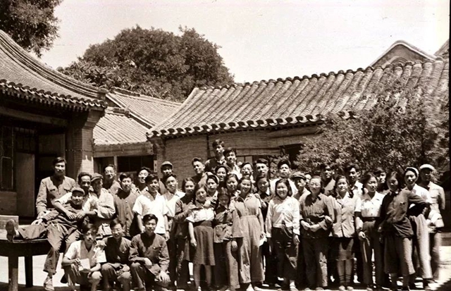 老哥俱乐部-老哥必备的交流社区