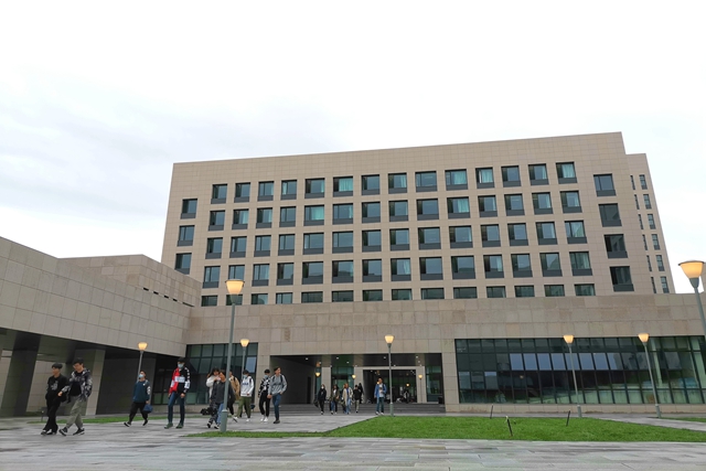 老哥俱乐部-老哥必备的交流社区