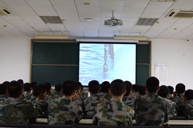 老哥俱乐部-老哥必备的交流社区