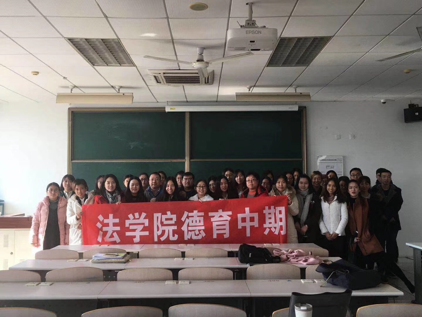 老哥俱乐部-老哥必备的交流社区