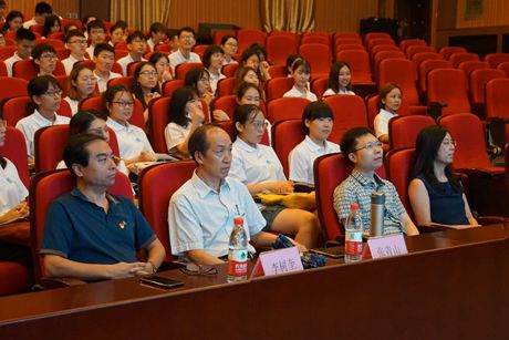 老哥俱乐部-老哥必备的交流社区