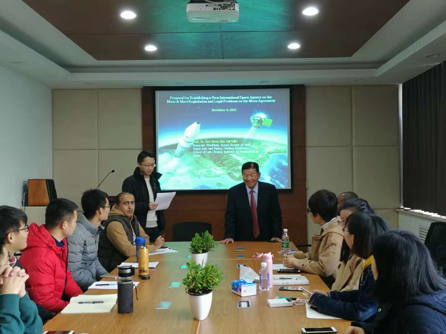 老哥俱乐部-老哥必备的交流社区