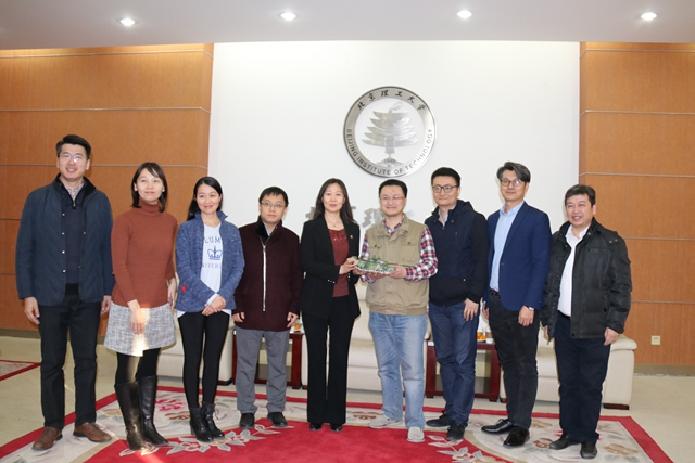 老哥俱乐部-老哥必备的交流社区