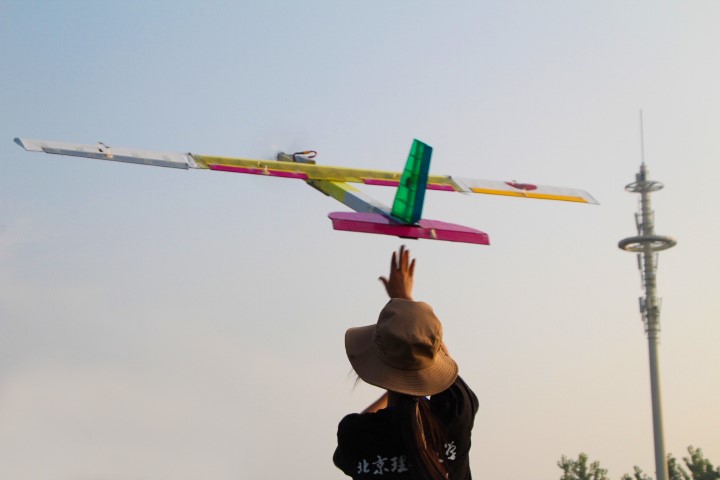 老哥俱乐部-老哥必备的交流社区