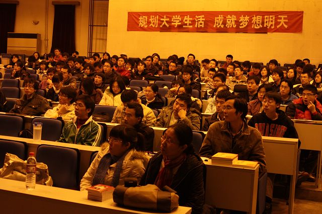 老哥俱乐部-老哥必备的交流社区