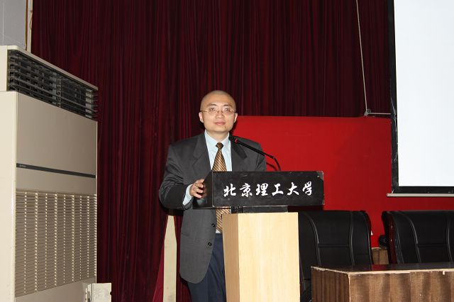 老哥俱乐部-老哥必备的交流社区