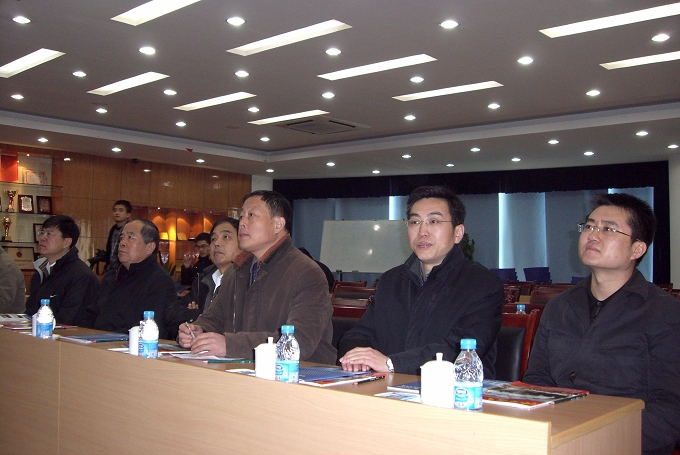 老哥俱乐部-老哥必备的交流社区