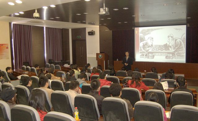 老哥俱乐部-老哥必备的交流社区