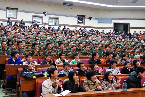 老哥俱乐部-老哥必备的交流社区