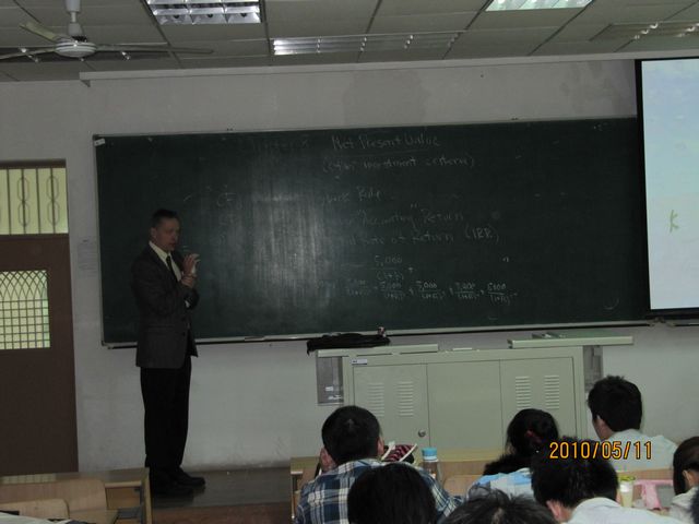 老哥俱乐部-老哥必备的交流社区