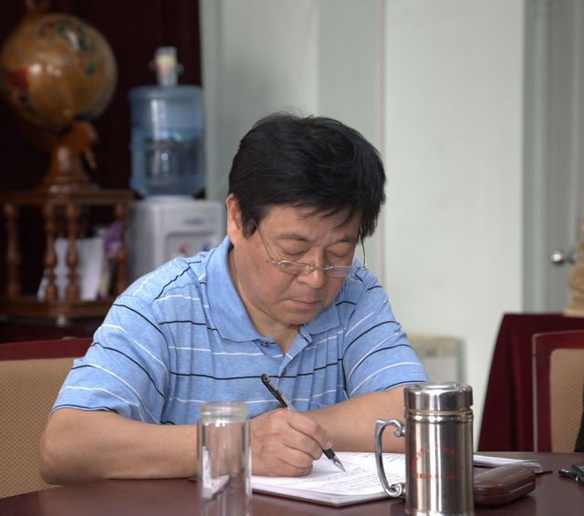 老哥俱乐部-老哥必备的交流社区