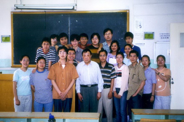 老哥俱乐部-老哥必备的交流社区