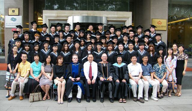 老哥俱乐部-老哥必备的交流社区