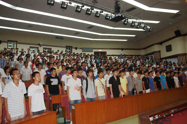 老哥俱乐部-老哥必备的交流社区