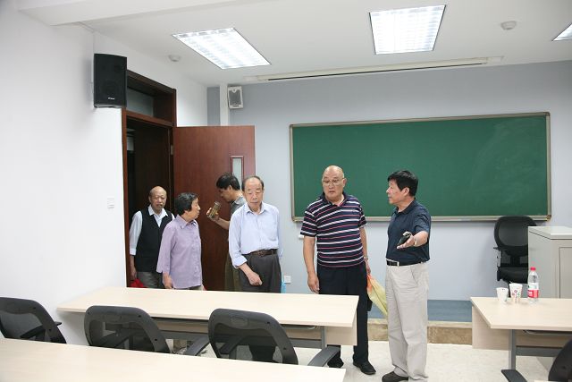 老哥俱乐部-老哥必备的交流社区