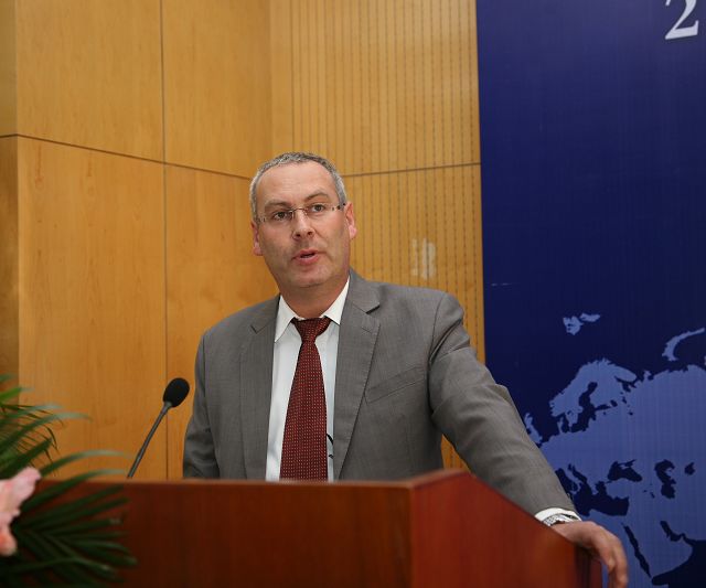 老哥俱乐部-老哥必备的交流社区