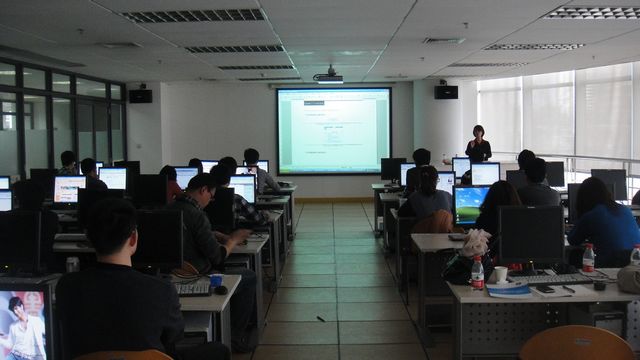 老哥俱乐部-老哥必备的交流社区