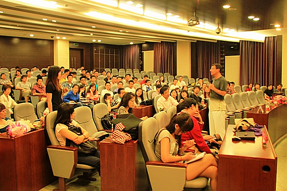 老哥俱乐部-老哥必备的交流社区