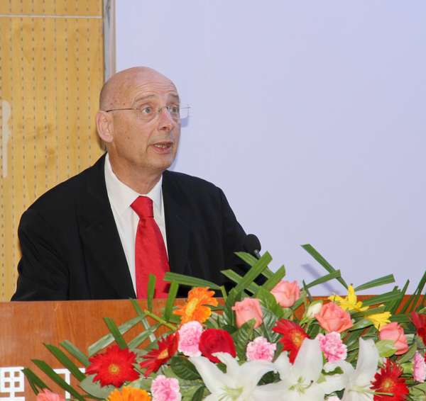 老哥俱乐部-老哥必备的交流社区