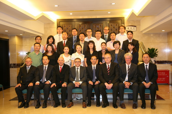 老哥俱乐部-老哥必备的交流社区