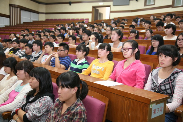 老哥俱乐部-老哥必备的交流社区