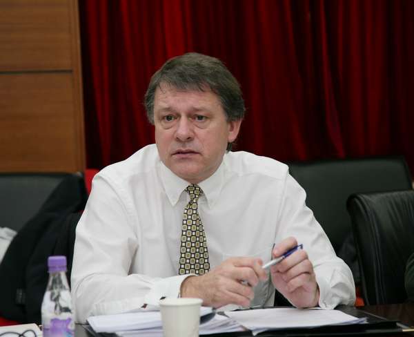 老哥俱乐部-老哥必备的交流社区