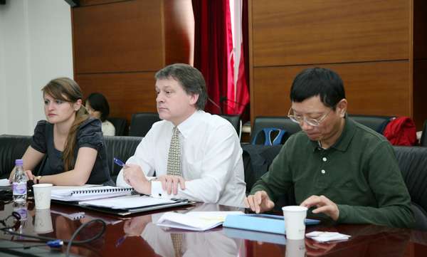 老哥俱乐部-老哥必备的交流社区