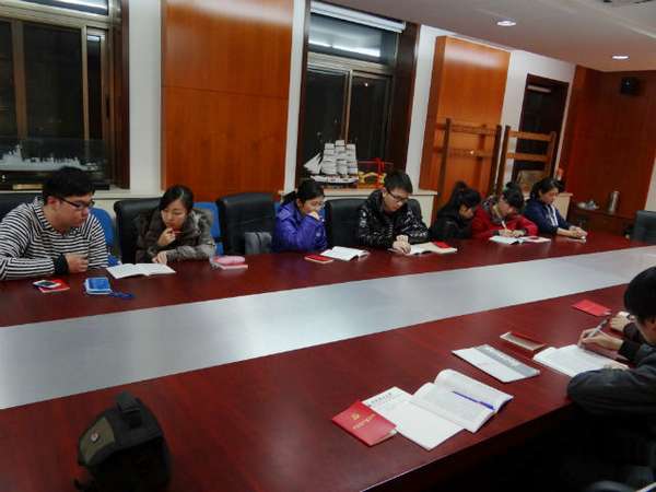 老哥俱乐部-老哥必备的交流社区