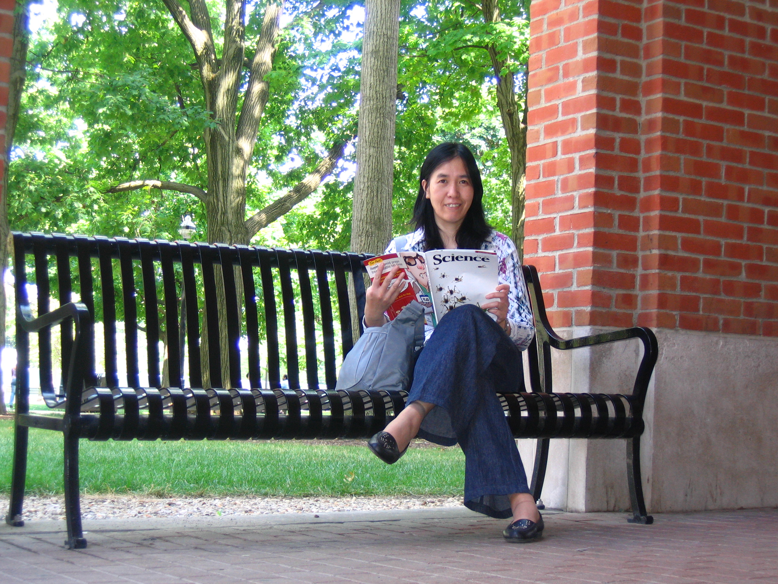 老哥俱乐部-老哥必备的交流社区