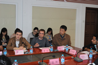 老哥俱乐部-老哥必备的交流社区