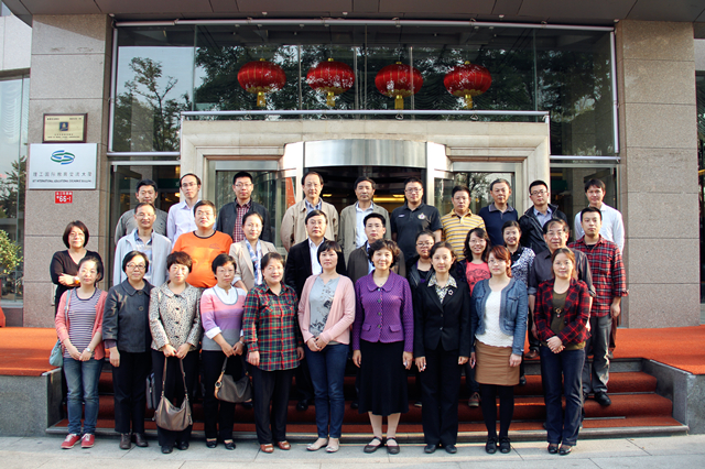 老哥俱乐部-老哥必备的交流社区