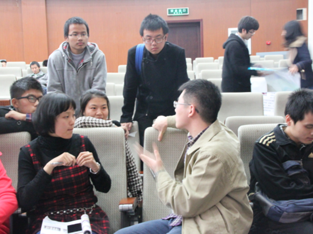 老哥俱乐部-老哥必备的交流社区